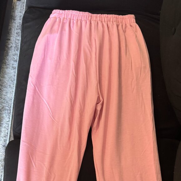 Women's Large Pink Comfy Set - Picture 8 of 9
